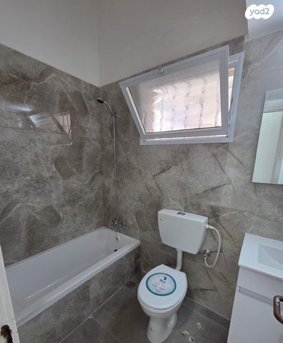 דירה, השילוח 16, גאולה, חיפה