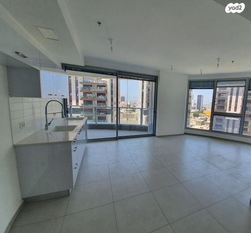 דירה, גרציאני יצחק 6, גני שרונה, קרית הממשלה, תל אביב יפו