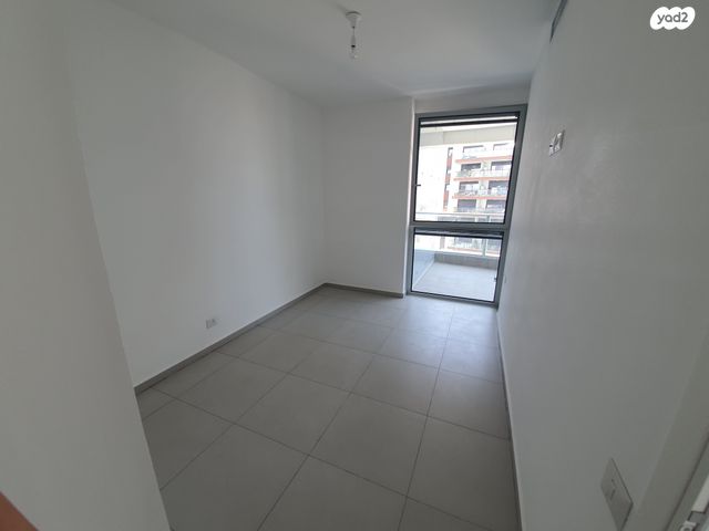 דירה, גרציאני יצחק 6, גני שרונה, קרית הממשלה, תל אביב יפו