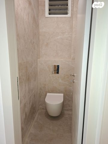 דירה, הראשונים 65, קרית חיים מזרחית, חיפה