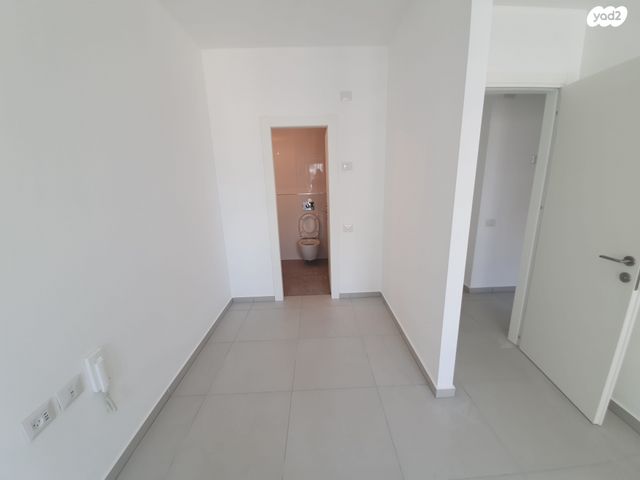 דירה, גרציאני יצחק 6, גני שרונה, קרית הממשלה, תל אביב יפו