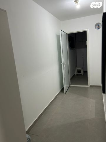 מרתף/ פרטר, התבור 1, תל צור, אבן יהודה