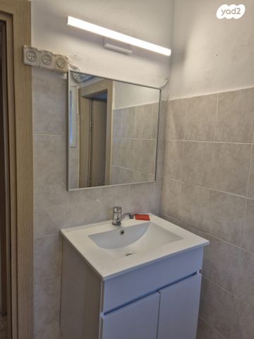 דירה, הרא"ז 12, א' / צפון מזרח העיר, רחובות