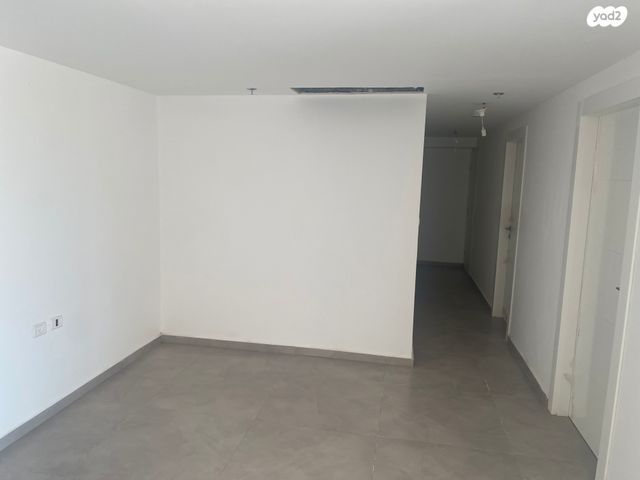 דירה, שטרן 12, קיראון, קרית אונו