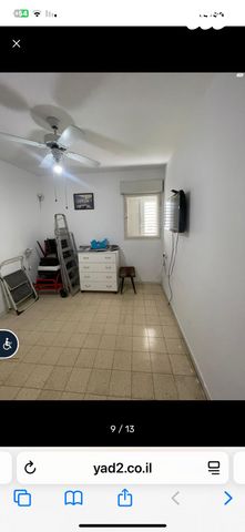 דירה, שדרות הקיבוצים 4, אושיות, רחובות