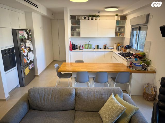 דירה, ז'בוטינסקי 54, ארלוזורוב, גבעתיים