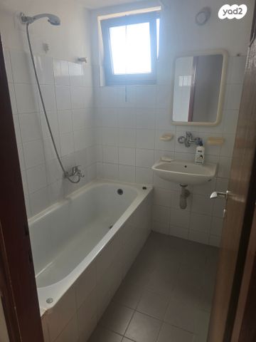 שדרות ירושלים 5