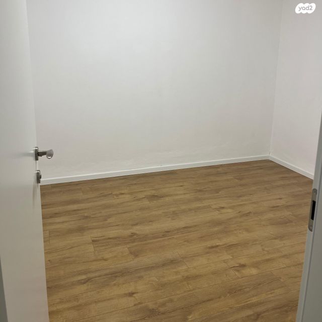 דירה, השריון 4, נווה כרמית, נס ציונה