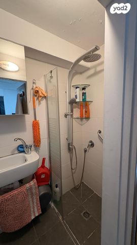 יחידת דיור, האלון 8, רמות יצחק, נשר