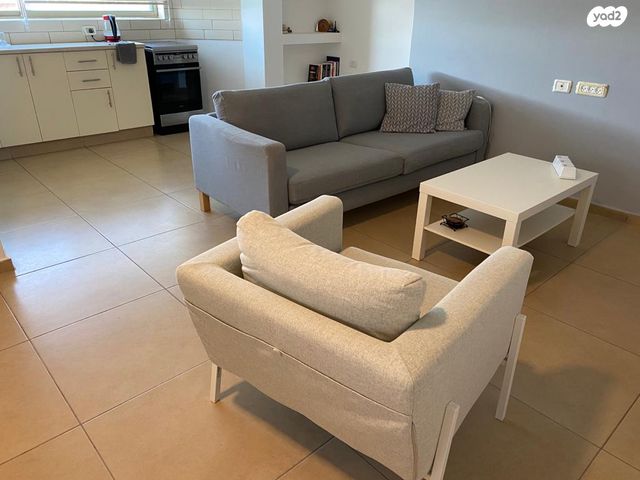 דירה, הדקל 11, רובע ב', אריאל