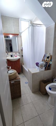 דירה, טשרניחובסקי 26, לב העיר, בת ים