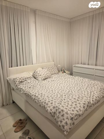 גג/ פנטהאוז, חנה רובינא 4, מרכז, הרצליה