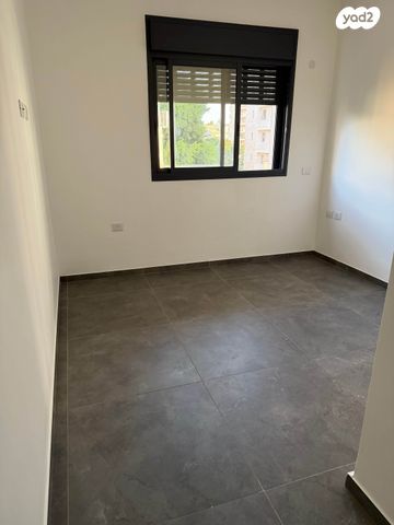 דירה, בראשית 1, אלון, רמת השרון