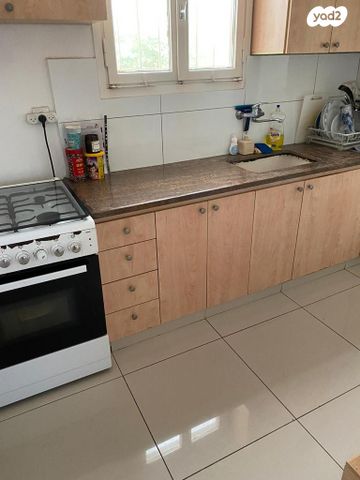 דירה, שדרות ודג'ווד 32, מרכז הכרמל, חיפה