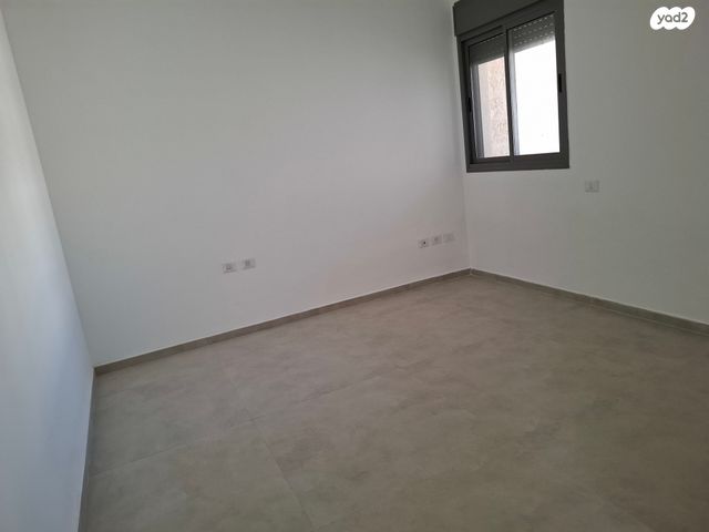 גג/ פנטהאוז, לשם 13, שאר העיר, אריאל