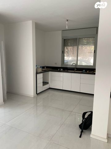 דירת גן, עיר שמש 57, גני צהלה, רמות צהלה, תל אביב יפו