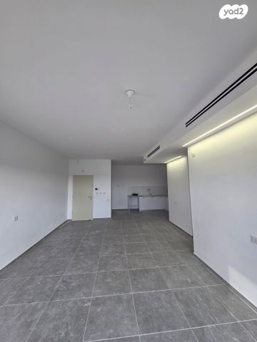 דירה, חבצלת 8, בת חפר, בת חפר