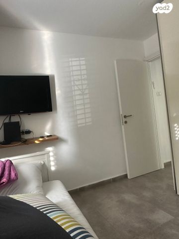 דירה, החרמון 4, קרית שרת מזרח, חולון