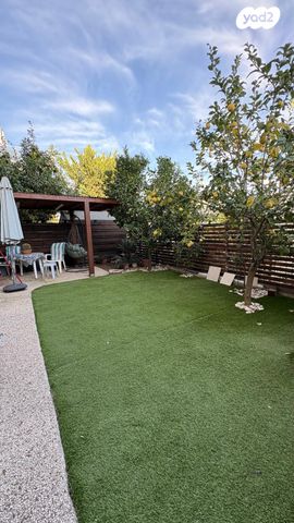 יחידת דיור, האלון 8, רמות יצחק, נשר