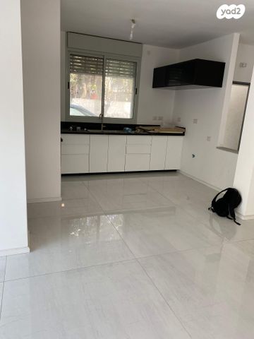 דירת גן, עיר שמש 57, גני צהלה, רמות צהלה, תל אביב יפו