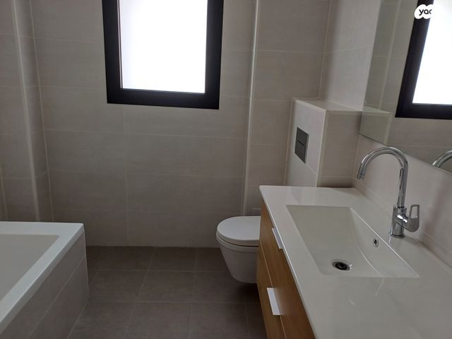 דירה, יוסף הגלילי 17, שכונת בן גוריון, מרכז העיר ג', רמת גן