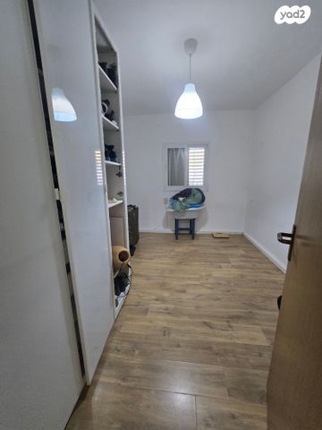 בית פרטי/ קוטג', מורדי הגטאות 6, גני צבי, הוד השרון