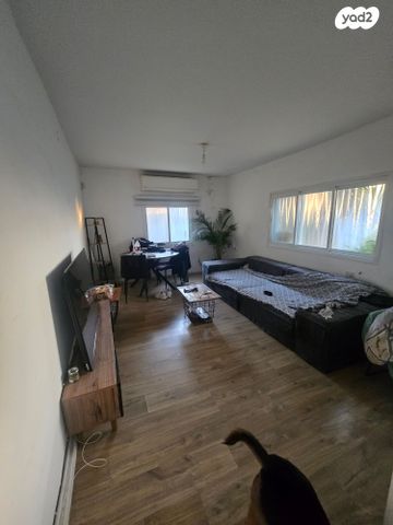 בית פרטי/ קוטג', מורדי הגטאות 6, גני צבי, הוד השרון