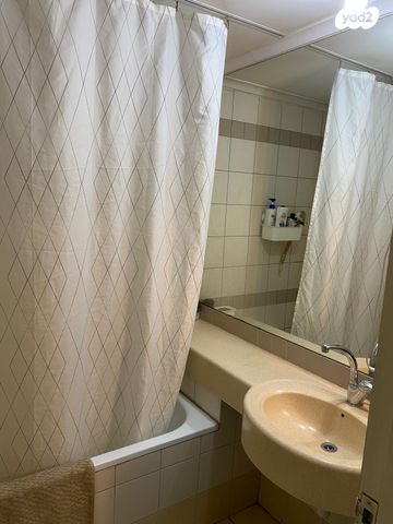 דירה, דוד בן גוריון 11, השכונה הוותיקה, גבעת שמואל