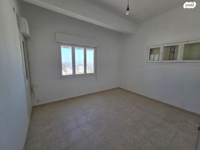 דירה, השילוח 16, גאולה, חיפה