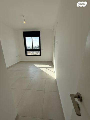 דירה, לאה גולדברג 14, צפון נס ציונה, נס ציונה