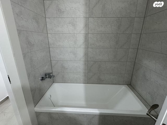 דירה, הגפן 1, כרמי הנדיב, אחוזת רוטנר, קרית מלאכי