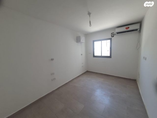 דירת גן, החרוב 4, עץ אפרים, עץ אפרים