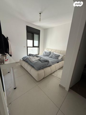 דירה, דרך משה דיין 34, כפיר, נווה כפיר, תל אביב יפו