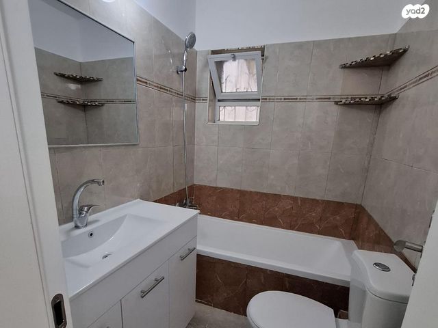 דירה, שדרות סיירת דוכיפת 35, פסגת זאב, ירושלים