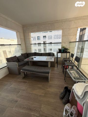 דירה, דרך משה דיין 34, כפיר, נווה כפיר, תל אביב יפו