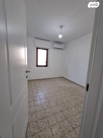 דירה, שדרות סיירת דוכיפת 35, פסגת זאב, ירושלים