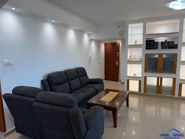 דירה, שדרות ניצה, צפון מערב מרכז העיר, נתניה