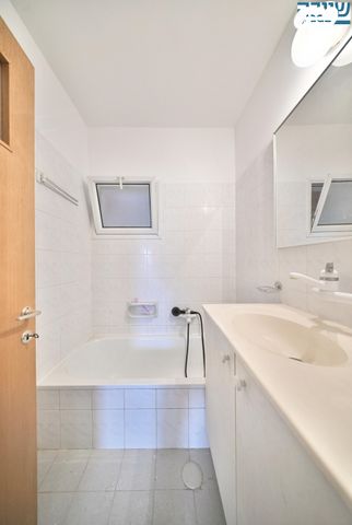 דירה, נווה אלון, ב' / צפון מערב העיר, רחובות