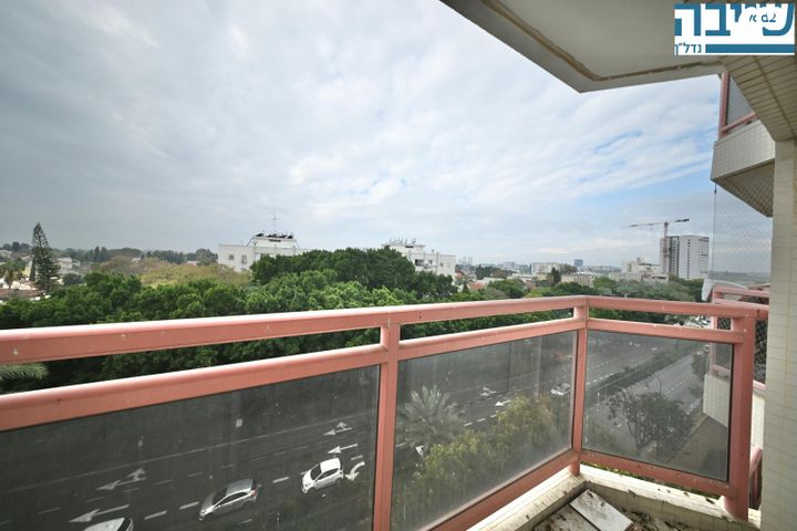 דירה, נווה אלון, ב' / צפון מערב העיר, רחובות