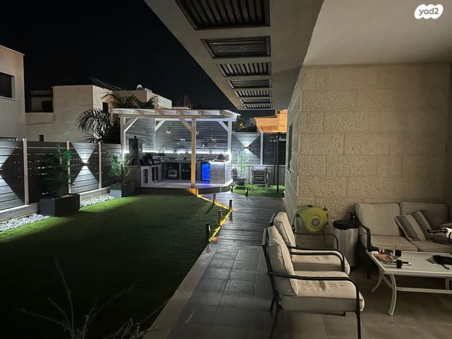 דירת גן, החרוב, מצפה העמק, מגדל העמק