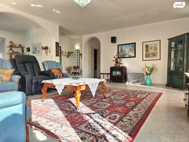 בית פרטי/ קוטג', כפר ורדים