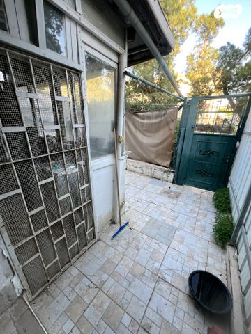 דירת גן, שמעון בר גיורא 17, שכונה ד', באר שבע