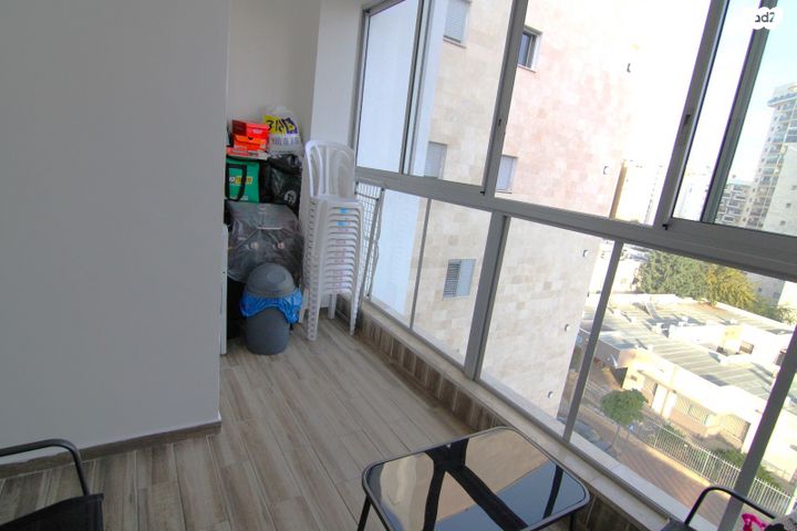 דירה, כיכר סיגל, רובע ה', אשדוד