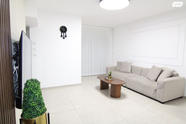 דירה, כיכר סיגל, רובע ה', אשדוד