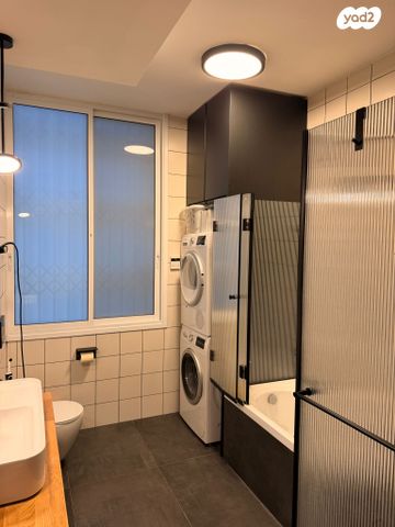 דירה, הל"ה, גבעתיים