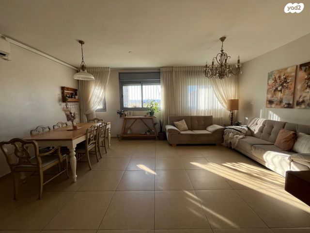 דירה, מתתיהו הכהן, גבעת הזית, אפרת