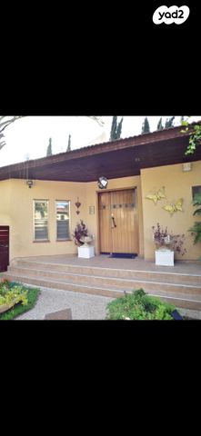 דו משפחתי, גבעת העיריות, גדרה