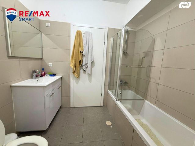 דירה, שושנה דמארי, נאות אפק, אפקה, קרית ביאליק