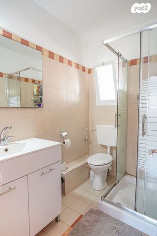 דירה, התבור, אריאל