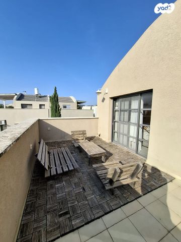 דו משפחתי, נוף הדר, כפר יונה